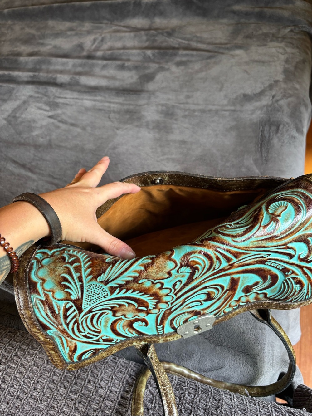 Patricia Nash Italian Leather Vienna Satchel, Tooled Turquoise, Like New Purse - Picture 10 of 16